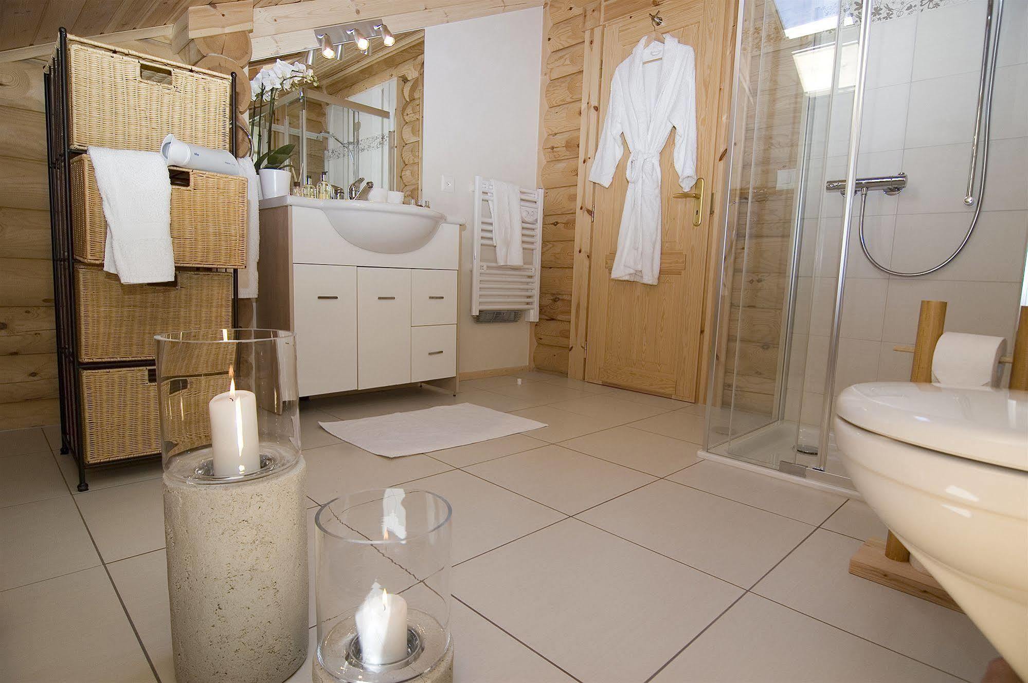 Alpine Comfort Apartment Нендаз Екстериор снимка