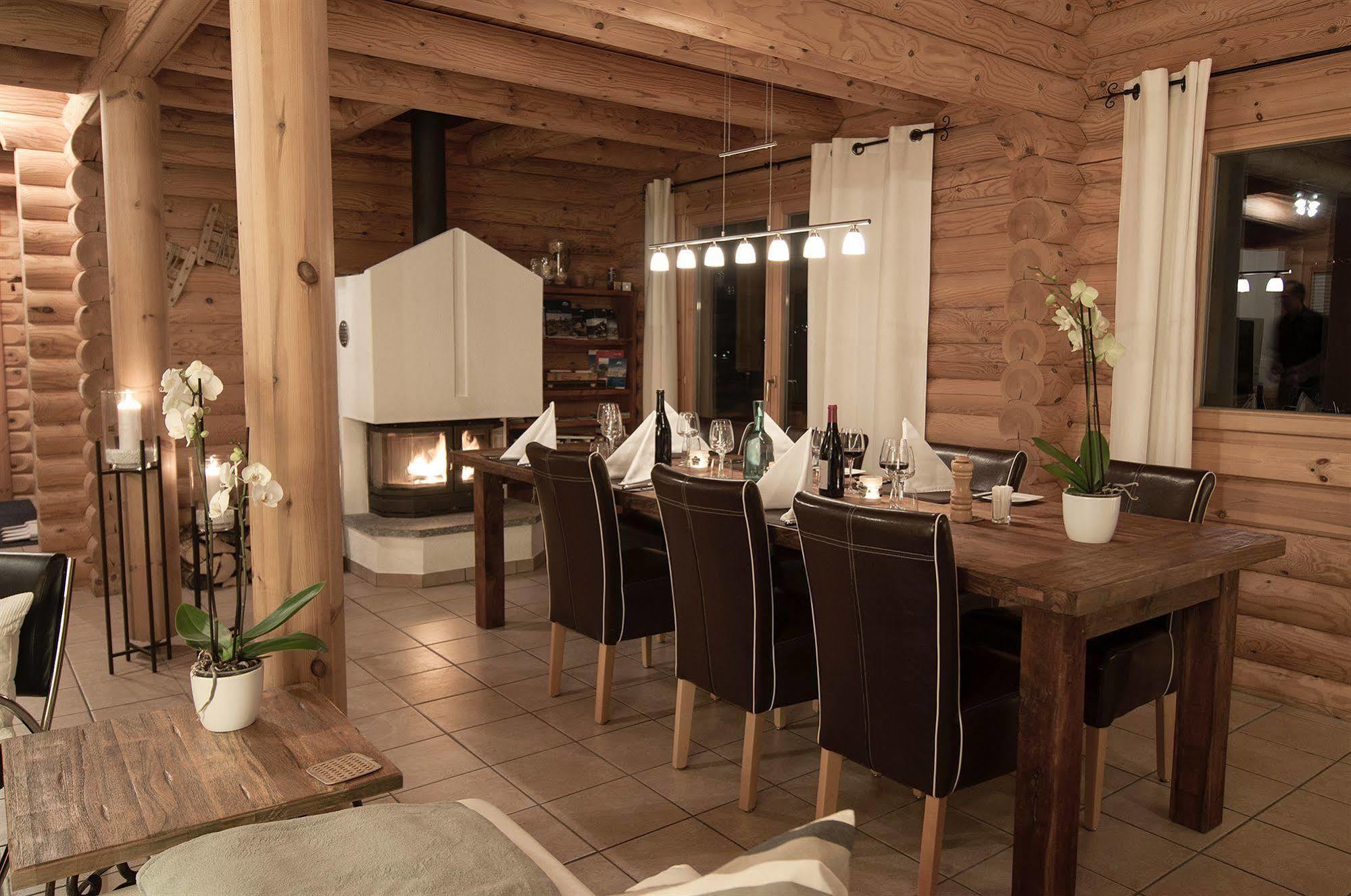 Alpine Comfort Apartment Нендаз Екстериор снимка